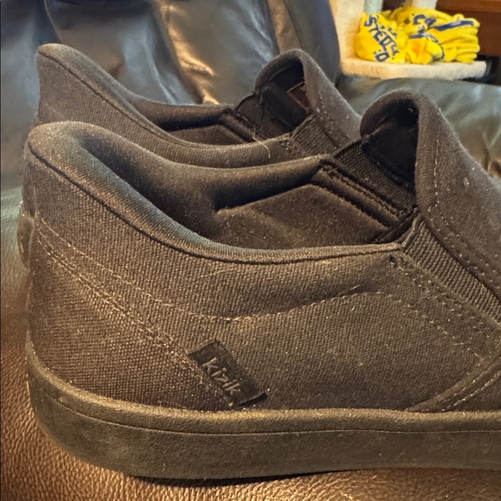 Kizik Venice Black Slip-On canvas, athletic sneakers Shoes Mens 9, Womens 10.5 - Picture 4 of 12